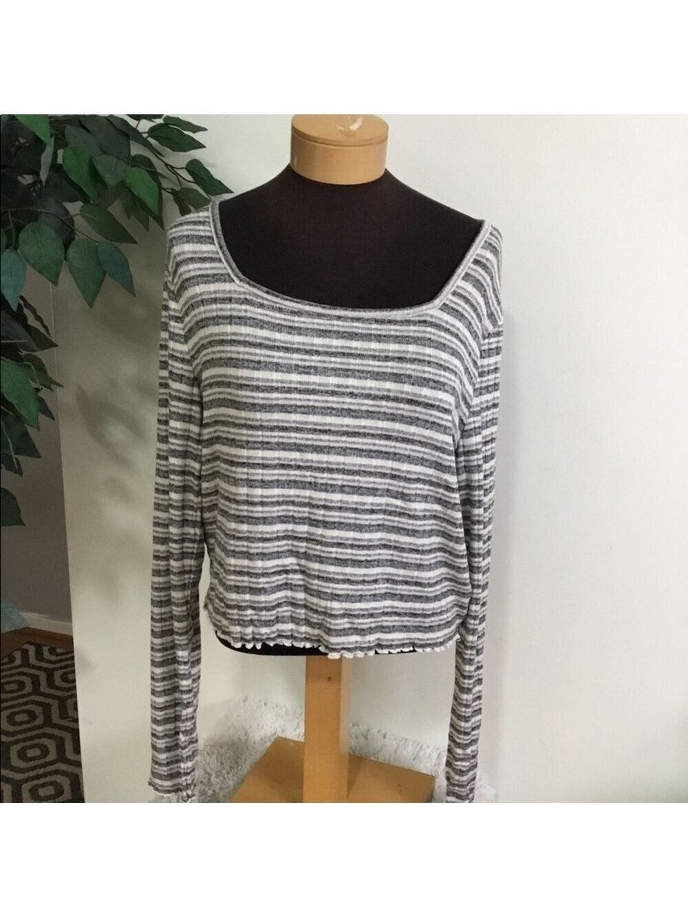 SO Jrs Plus 3X squareneck ribbed top NWT black white